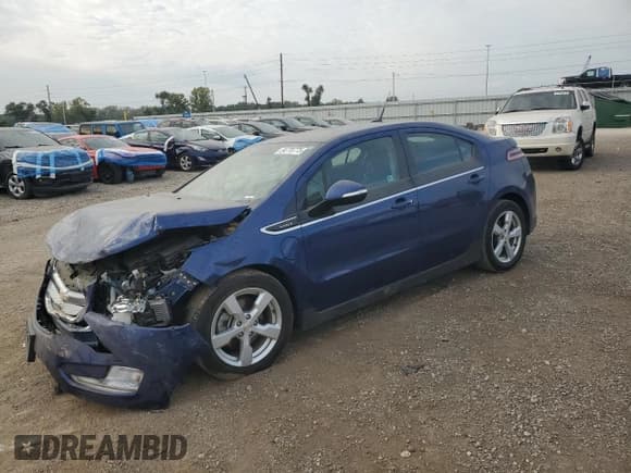 ✅ 2012 Chevrolet Volt • VIN: 1G1RB6E49CU127724 • Lot: 84776775. Wystawiony na Copart z przebiegiem 101 681 mil. Bezpłatny archiwum sprzedaży aukcyjnych z USA i szczegółowy raport historii pojazdu na DreamBid. Zdjęcie 1.