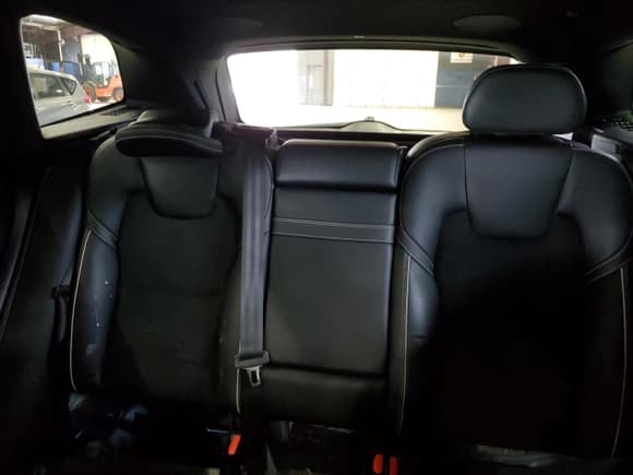 ✅ 2019 Volvo XC60 R-Design • VIN: LYVA22RMXKB273761 • Lot: 54397295. Listed on Copart with 62,657 mi. Free auction sales archive from the USA and detailed vehicle history report at DreamBid. Image 10.