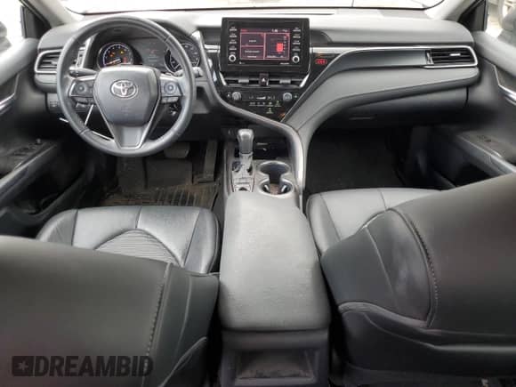 2022 Toyota Camry SE with VIN 4T1G11BK2NU048613, listed as a Copart auction lot 67994955 with 50,250 mi miles and Salvage title. Bid and sale history available at DreamBid. Image 8.