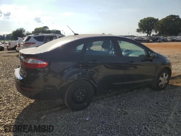 ✅ 2018 Ford Fiesta S • VIN: 3FADP4AJ3JM100254 • Lot: 62585445. Listed on Copart with 160,419 mi. Free auction sales archive from the USA and detailed vehicle history report at DreamBid. Image 3.