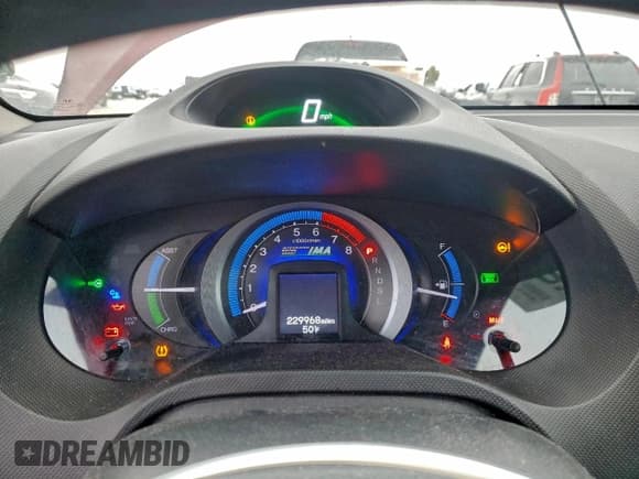 ✅ 2011 Honda Insight LX • VIN: JHMZE2H51BS011163 • Лот: 94809485. Опубликован ранее на Copart с пробегом 229 968 миль. Бесплатный доступ к архиву аукционных продаж из США и подробный отчёт об истории автомобиля на DreamBid. Изображение 9.