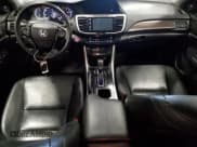 ✅ 2017 Honda Accord EX-L • VIN: 1HGCR2F83HA307584 • Lot: 93877995. Wystawiony na Copart z przebiegiem 96 264 mil. Bezpłatny archiwum sprzedaży aukcyjnych z USA i szczegółowy raport historii pojazdu na DreamBid. Zdjęcie 8.