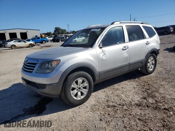 ✅ 2009 Kia Borrego LX • VIN: KNDJH741895022028 • Lot: 91077095. Listed on Copart with 266,918 mi. Free auction sales archive from the USA and detailed vehicle history report at DreamBid. Image 1.
