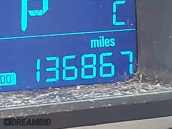 2015 Chevrolet Sonic LT z VIN 1G1JC6SB4F4172040, wystawiony jako IAAI lot #41761563 z przebiegiem 136 867 mil mil oraz . Historia ofert i sprzedaży dostępna na DreamBid. Obrazek 16.