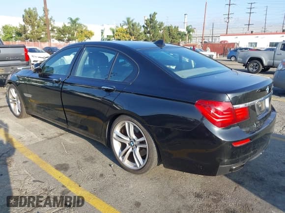 ✅ 2014 BMW 7 Series 740i • VIN: WBAYA6C57ED144071 • Лот: 43340955. Опубликован ранее на IAAI с пробегом 84 339 миль. Бесплатный доступ к архиву аукционных продаж из США и подробный отчёт об истории автомобиля на DreamBid. Изображение 3.