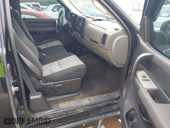 ✅ 2009 GMC Sierra 1500 SL • VIN: 1GTEC19C39Z288654 • Лот: 42374545. Опубликован ранее на IAAI с пробегом 273 918 миль. Бесплатный доступ к архиву аукционных продаж из США и подробный отчёт об истории автомобиля на DreamBid. Изображение 5.