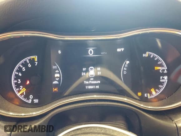 ✅ 2016 Jeep Grand Cherokee Laredo • VIN: 1C4RJFAG4GC493368 • Лот: 83836375. Опубликован ранее на Copart с пробегом 119 941 миль. Бесплатный доступ к архиву аукционных продаж из США и подробный отчёт об истории автомобиля на DreamBid. Изображение 9.