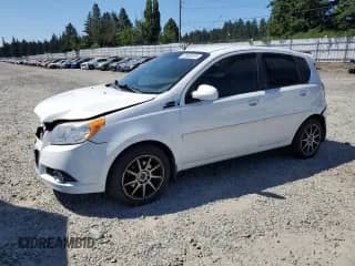 2011 Chevrolet Aveo 2LT z VIN KL1TG6DE3BB121802, wystawiony jako Copart lot #63905575 z przebiegiem 85 744 mil mil oraz Szkoda całkowita • Salvage title. Historia ofert i sprzedaży dostępna na DreamBid. Obrazek 1.