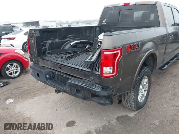 ✅ 2015 Ford F-150 XLT • VIN: 1FTFW1EF6FFB17468 • Lot: 41543094. Listed on IAAI with 208,909 mi. Free auction sales archive from the USA and detailed vehicle history report at DreamBid. Image 16.