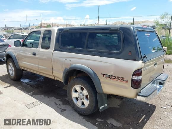 ✅ 2004 Toyota Tacoma • VIN: 5TEWN72N24Z400709 • Lot: 42587330. Wystawiony na IAAI z przebiegiem 279 453 mil. Bezpłatny archiwum sprzedaży aukcyjnych z USA i szczegółowy raport historii pojazdu na DreamBid. Zdjęcie 14.