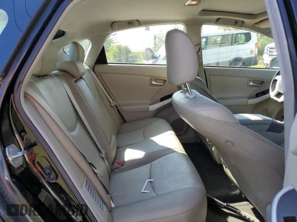 ✅ 2013 Toyota Prius One • VIN: JTDKN3DU5D5572554 • Lot: 80941265. Listed on Copart with 122,252 mi. Free auction sales archive from the USA and detailed vehicle history report at DreamBid. Image 6.