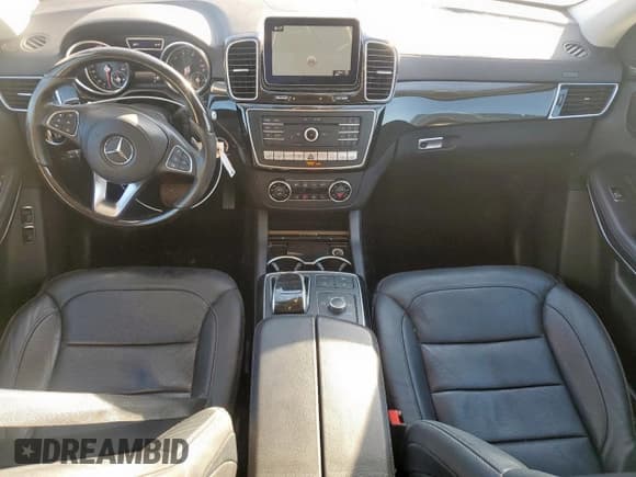 ✅ 2018 Mercedes-Benz GLS 550 • VIN: 4JGDF7DE1JB084281 • Lot: 90792685. Listed on Copart with 89,144 mi. Free auction sales archive from the USA and detailed vehicle history report at DreamBid. Image 8.