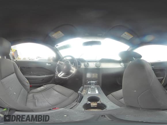 ✅ 2007 Ford Mustang Deluxe • VIN: 1ZVHT80N675362767 • Лот: 85407035. Опубликован ранее на Copart с пробегом 163 182 миль. Бесплатный доступ к архиву аукционных продаж из США и подробный отчёт об истории автомобиля на DreamBid. Изображение 14.