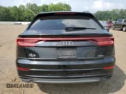 ✅ 2019 Audi Q8 Premium • VIN: WA1AVAF18KD018117 • Lot: 67872615. Wystawiony na Copart z przebiegiem 67 306 mil. Bezpłatny archiwum sprzedaży aukcyjnych z USA i szczegółowy raport historii pojazdu na DreamBid. Zdjęcie 6.