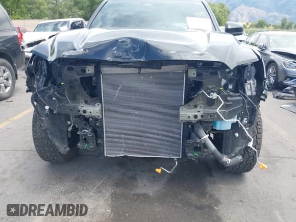 ✅ 2024 Toyota Tacoma SR5 • VIN: 3TMLB5JN9RM048881 • Лот: 42562353. Опубликован ранее на IAAI с пробегом 17 712 миль. Бесплатный доступ к архиву аукционных продаж из США и подробный отчёт об истории автомобиля на DreamBid. Изображение 6.