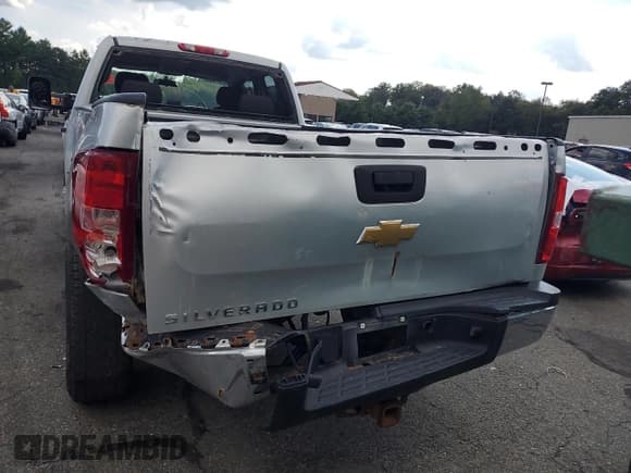 ✅ 2011 GMC Sierra 1500 • VIN: 1GD512CL1BZ326226 • Лот: 80674485. Опубликован ранее на Copart с пробегом 154 813 миль. Бесплатный доступ к архиву аукционных продаж из США и подробный отчёт об истории автомобиля на DreamBid. Изображение 6.