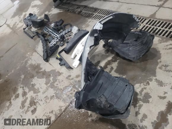 ✅ 2003 Infiniti FX Options • VIN: JNRBS08W93X403191 • Lot: 58738205. Listed on Copart with 150,987 mi. Free auction sales archive from the USA and detailed vehicle history report at DreamBid. Image 13.