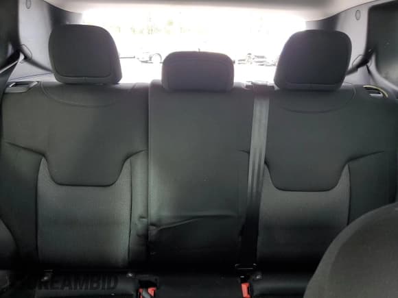 ✅ 2019 Jeep Renegade Sport • VIN: ZACNJBA1XKPK05535 • Lot: 79064554. Wystawiony na Copart z przebiegiem 118 384 mil. Bezpłatny archiwum sprzedaży aukcyjnych z USA i szczegółowy raport historii pojazdu na DreamBid. Zdjęcie 10.