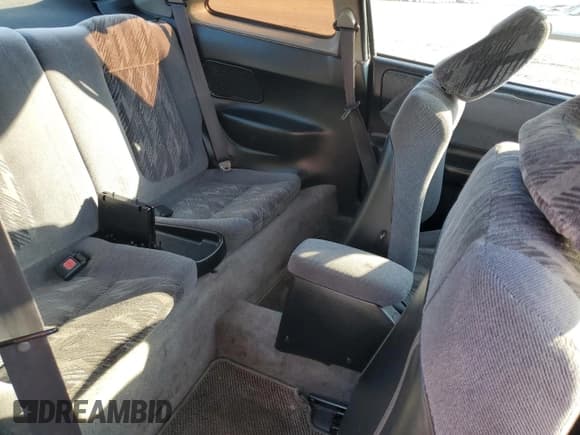 ✅ 2000 Acura Integra LS • VIN: JH4DC4453YS012986 • Lot: 42871895. Listed on Copart with 216,297 mi. Free auction sales archive from the USA and detailed vehicle history report at DreamBid. Image 10.