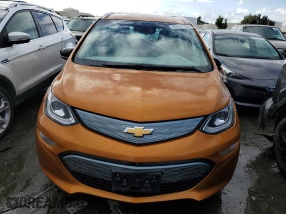2017 Chevrolet Bolt EV Premier z VIN 1G1FX6S00H4157465, wystawiony jako Copart lot #40251184 z przebiegiem 48 736 mil mil oraz . Historia ofert i sprzedaży dostępna na DreamBid. Obrazek 5.
