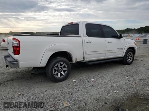 ✅ 2006 Toyota Tundra SR5 • VIN: 5TBET34186S560364 • Лот: 69592255. Опубликован ранее на Copart с пробегом 181 603 миль. Бесплатный доступ к архиву аукционных продаж из США и подробный отчёт об истории автомобиля на DreamBid. Изображение 3.