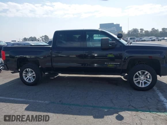✅ 2018 Chevrolet Silverado 1500 Work Truck • VIN: 3GCUKNEC6JG463656 • Лот: 41621657. Опубликован ранее на IAAI с пробегом 151 580 миль. Бесплатный доступ к архиву аукционных продаж из США и подробный отчёт об истории автомобиля на DreamBid. Изображение 13.