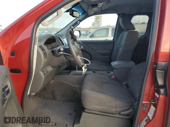 ✅ 2015 Nissan Frontier SV • VIN: 1N6AD0CUXFN766687 • Lot: 57445095. Wystawiony na Copart z przebiegiem 65 525 mil. Bezpłatny archiwum sprzedaży aukcyjnych z USA i szczegółowy raport historii pojazdu na DreamBid. Zdjęcie 7.