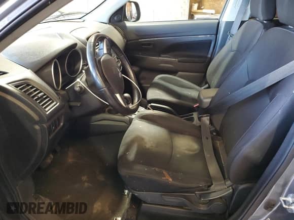 2015 Mitsubishi Outlander ES с VIN 4A4AP3AU8FE060406, выставлен на аукционе Copart как лот 87388425 с пробегом 101 455 миль миль и Списание • Salvage title. История ставок и продаж доступна на DreamBid. Изображение 7.