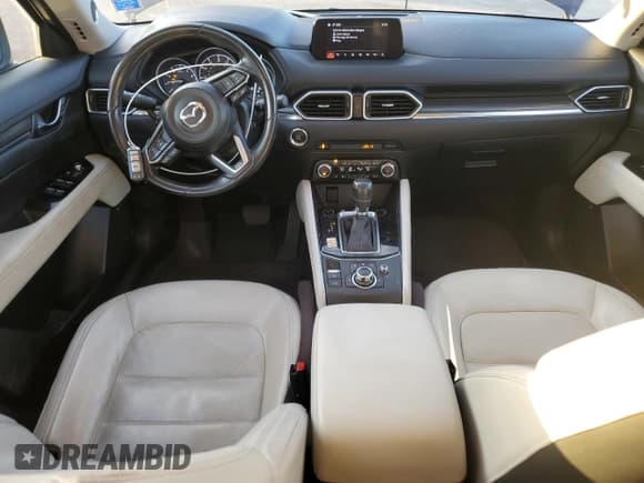 ✅ 2018 Mazda CX-5 Grand Touring • VIN: JM3KFBDM2J0340940 • Lot: 92372345. Listed on Copart with 91,288 mi. Free auction sales archive from the USA and detailed vehicle history report at DreamBid. Image 8.