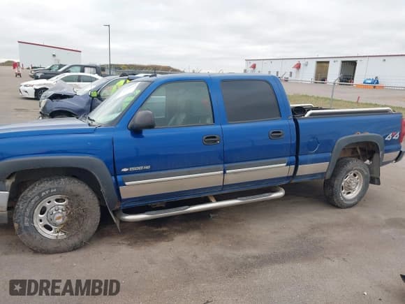 ✅ 2003 Chevrolet Silverado 1500HD LS • VIN: 1GCGK13U33F140106 • Лот: 43505368. Опубликован ранее на IAAI с пробегом 169 603 миль. Бесплатный доступ к архиву аукционных продаж из США и подробный отчёт об истории автомобиля на DreamBid. Изображение 15.