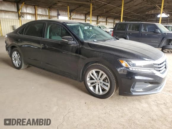 ✅ 2020 Volkswagen Passat S • VIN: 1VWAA7A35LC003950 • Lot: 69053915. Wystawiony na Copart z przebiegiem 148 714 mil. Bezpłatny archiwum sprzedaży aukcyjnych z USA i szczegółowy raport historii pojazdu na DreamBid. Zdjęcie 4.