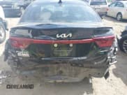 ✅ 2023 Kia Forte GT-Line • VIN: 3KPF54AD0PE612530 • Lot: 43182625. Wystawiony na IAAI z przebiegiem 28 780 mil. Bezpłatny archiwum sprzedaży aukcyjnych z USA i szczegółowy raport historii pojazdu na DreamBid. Zdjęcie 6.