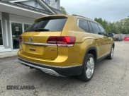 ✅ 2018 Volkswagen Atlas SEL Premium • VIN: 1V2NR2CA3JC564705 • Lot: 58064385. Listed on Copart with 114,723 mi. Free auction sales archive from the USA and detailed vehicle history report at DreamBid. Image 4.