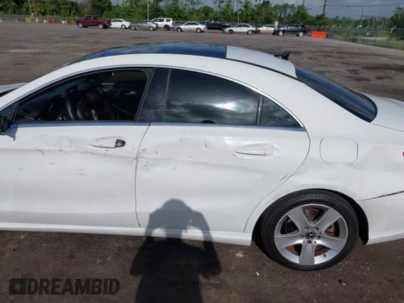 2019 Mercedes-Benz CLA 250 with VIN WDDSJ4EB5KN699080, listed as a IAAI auction lot 42805818 with 97,738 mi miles and . Bid and sale history available at DreamBid. Image 6.
