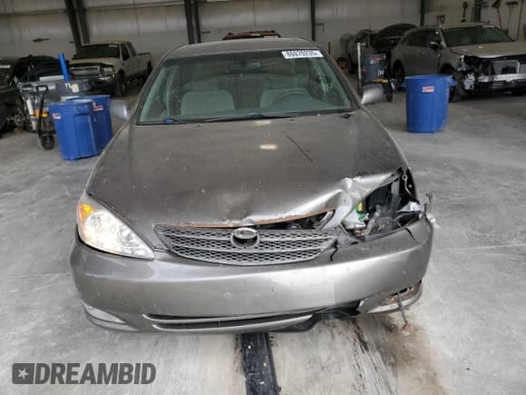 ✅ 2004 Toyota Camry SE • VIN: 4T1BE32K24U854749 • Lot: 86070235. Wystawiony na Copart z przebiegiem 256 069 mil. Bezpłatny archiwum sprzedaży aukcyjnych z USA i szczegółowy raport historii pojazdu na DreamBid. Zdjęcie 5.