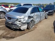 ✅ 2015 Mercedes-Benz C 300 • VIN: 55SWF4JBXFU075734 • Lot: 43405792. Wystawiony na IAAI z przebiegiem 108 642 mil. Bezpłatny archiwum sprzedaży aukcyjnych z USA i szczegółowy raport historii pojazdu na DreamBid. Zdjęcie 4.