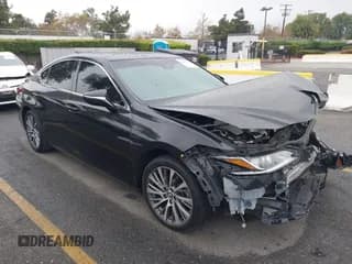 ✅ 2021 Lexus ES 350 • VIN: 58ADZ1B16MU106877 • Lot: 43697905. Wystawiony na IAAI z przebiegiem 70 367 mil. Bezpłatny archiwum sprzedaży aukcyjnych z USA i szczegółowy raport historii pojazdu na DreamBid. Zdjęcie 1.