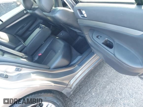 ✅ 2012 Infiniti G37 Journey • VIN: JN1CV6AP6CM627685 • Лот: 43705389. Опубликован ранее на IAAI с пробегом 234 005 миль. Бесплатный доступ к архиву аукционных продаж из США и подробный отчёт об истории автомобиля на DreamBid. Изображение 8.