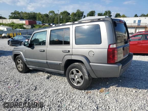 ✅ 2007 Jeep Commander Sport • VIN: 1J8HG48K67C576849 • Lot: 70675765. Wystawiony na Copart z przebiegiem 203 701 mil. Bezpłatny archiwum sprzedaży aukcyjnych z USA i szczegółowy raport historii pojazdu na DreamBid. Zdjęcie 2.