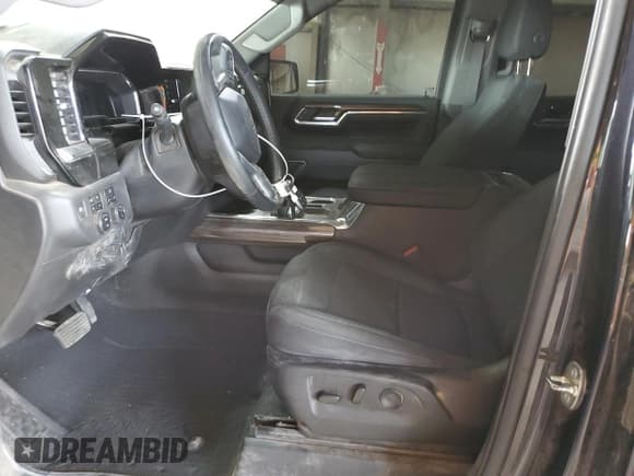 ✅ 2023 Chevrolet Silverado 1500 LT Trail Boss • VIN: 3GCUDFE80PG269161 • Lot: 45678295. Wystawiony na Copart z przebiegiem Nie podano. Bezpłatny archiwum sprzedaży aukcyjnych z USA i szczegółowy raport historii pojazdu na DreamBid. Zdjęcie 7.