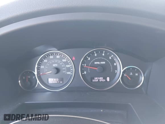 ✅ 2010 Jeep Commander Sport • VIN: 1J4RG4GK4AC158319 • Lot: 41824621. Listed on IAAI with 63,061 mi. Free auction sales archive from the USA and detailed vehicle history report at DreamBid. Image 7.