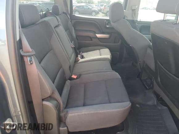 ✅ 2015 Chevrolet Silverado 2500HD LT • VIN: 1GC1KVEG9FF115185 • Lot: 64144065. Wystawiony na Copart z przebiegiem 276 381 mil. Bezpłatny archiwum sprzedaży aukcyjnych z USA i szczegółowy raport historii pojazdu na DreamBid. Zdjęcie 10.