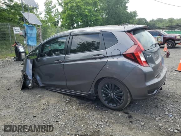 ✅ 2018 Honda Fit Sport • VIN: 3HGGK5G62JM726491 • Lot: 62212175. Listed on Copart with 94,653 mi. Free auction sales archive from the USA and detailed vehicle history report at DreamBid. Image 2.