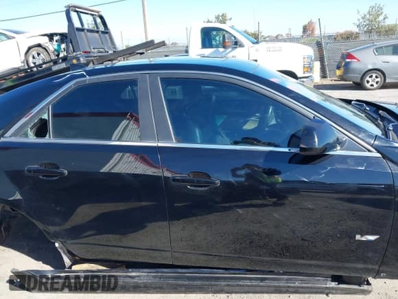 ✅ 2009 Cadillac CTS-V • VIN: 1G6DN57P190161069 • Лот: 43226214. Опубликован ранее на IAAI с пробегом Не указан. Бесплатный доступ к архиву аукционных продаж из США и подробный отчёт об истории автомобиля на DreamBid. Изображение 13.