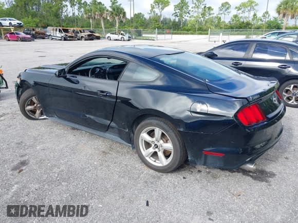 ✅ 2017 Ford Mustang V6 • VIN: 1FA6P8AM5H5305701 • Lot: 43093105. Listed on IAAI with 121,214 mi. Free auction sales archive from the USA and detailed vehicle history report at DreamBid. Image 3.