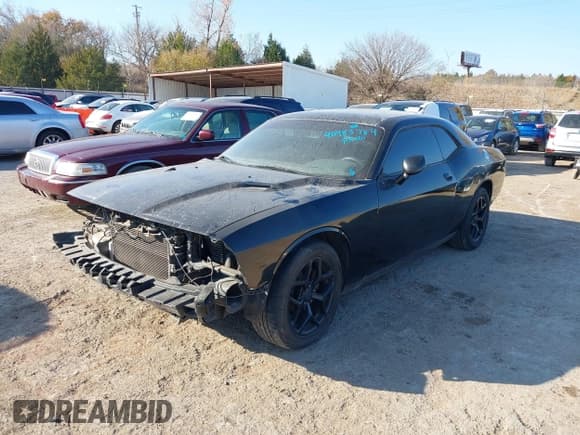 ✅ 2013 Dodge Challenger Rallye Redline • VIN: 2C3CDYAGXDH728622 • Lot: 40983784. Wystawiony na IAAI z przebiegiem 184 131 mil. Bezpłatny archiwum sprzedaży aukcyjnych z USA i szczegółowy raport historii pojazdu na DreamBid. Zdjęcie 18.