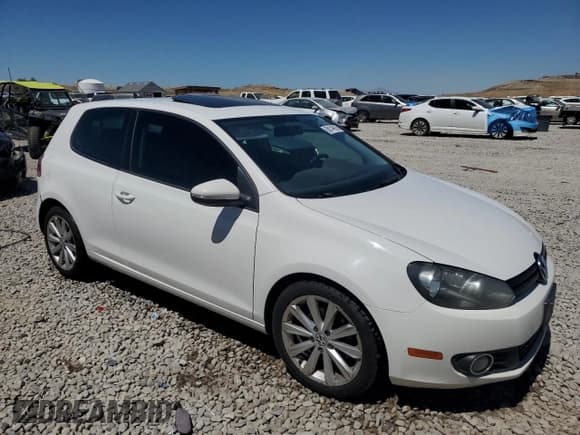 ✅ 2013 Volkswagen Golf TDI w/Tech Pkg • VIN: WVWBM7AJ3DW121802 • Лот: 68144915. Опубликован ранее на Copart с пробегом 105 385 миль. Бесплатный доступ к архиву аукционных продаж из США и подробный отчёт об истории автомобиля на DreamBid. Изображение 4.