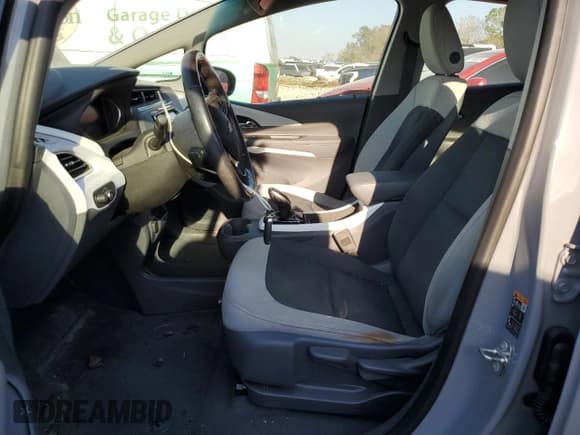 ✅ 2019 Chevrolet Bolt EV LT • VIN: 1G1FW6S07K4141788 • Lot: 73832864. Wystawiony na Copart z przebiegiem 18 087 mil. Bezpłatny archiwum sprzedaży aukcyjnych z USA i szczegółowy raport historii pojazdu na DreamBid. Zdjęcie 7.