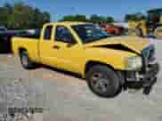 2006 Dodge Dakota SLT with VIN 1D7HE42N76S566289, listed as a Copart auction lot 53331365 with 33,681 mi miles and Salvage title. Bid and sale history available at DreamBid. Image 4.