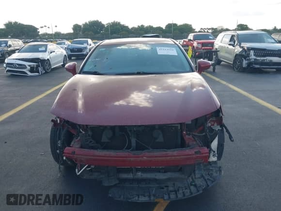 ✅ 2015 Lexus ES 330 • VIN: JTHBK1GG1F2164476 • Lot: 42213918. Wystawiony na IAAI z przebiegiem 165 579 mil. Bezpłatny archiwum sprzedaży aukcyjnych z USA i szczegółowy raport historii pojazdu na DreamBid. Zdjęcie 12.